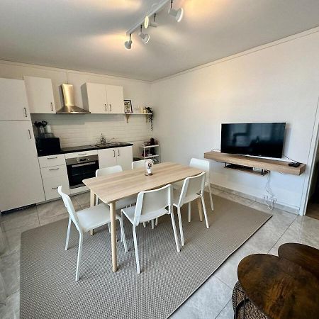 Au Coeur Du Quartier Taittinger Apartment Reims Exterior foto