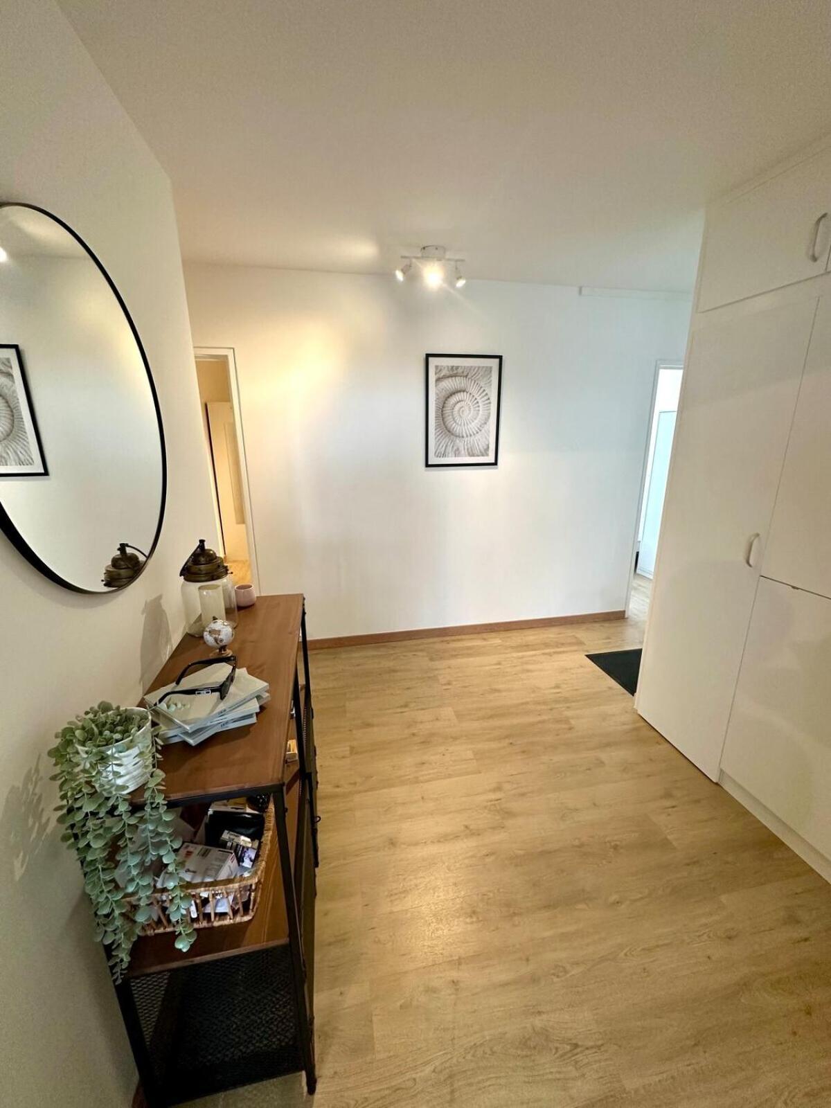 Au Coeur Du Quartier Taittinger Apartment Reims Exterior foto